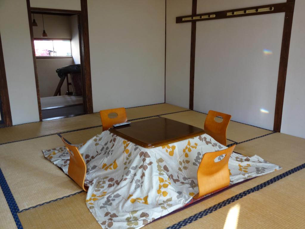 Oomukou Ryokan Hakuba Szoba fotó